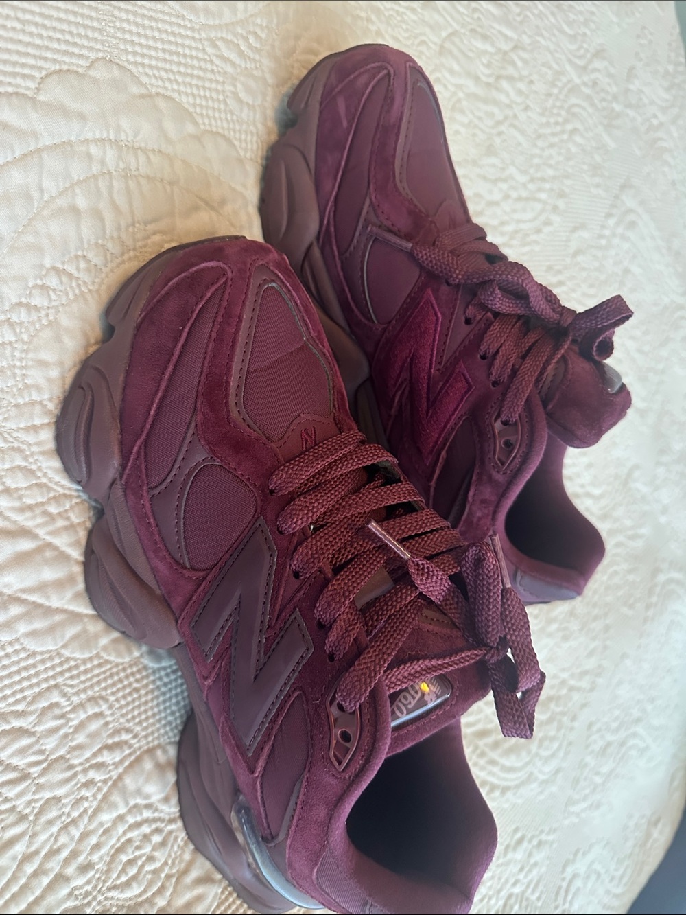 New Balance 9060 Burgundy Suede & Mesh Sneakers sz W9.5 NWOT - Picture 3 of 5